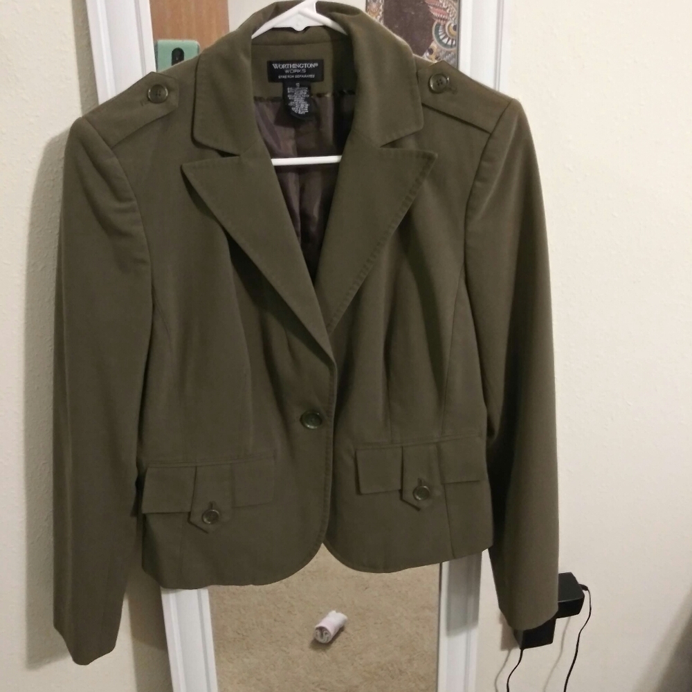 Coat - Picture 1 of 2